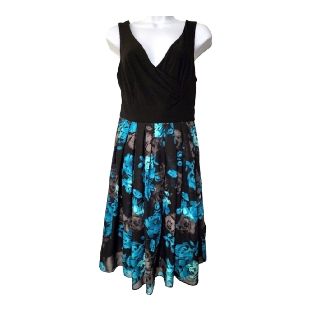 𝅺WHITE House Black Market Floral Dress Blue Grey Black Size 8
